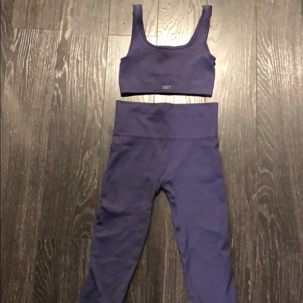 SET Active Blue Bra and Leggings